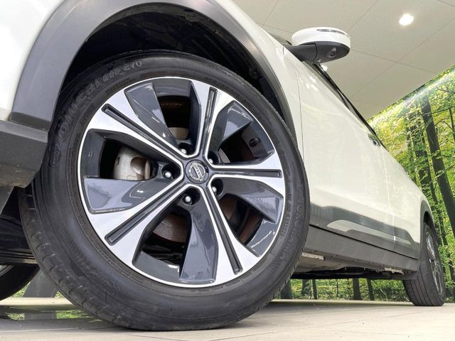 �y�����A���~�z�C�[���z�O�ςɃ}�b�`���������A���~�z�C�[���𑕒����Ă���܂��B�e��ЊO�A���~�z�C�[����A�X�^�b�h���X�^�C�����戵�����Ă���܂��B���񂲑��k����������