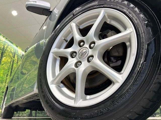 �y����17�C���`�A���~�z�C�[���z�O�ςɃ}�b�`���������A���~�z�C�[���𑕒����Ă���܂��B�e��ЊO�A���~�z�C�[����A�X�^�b�h���X�^�C�����戵�����Ă���܂��B���񂲑��k����������