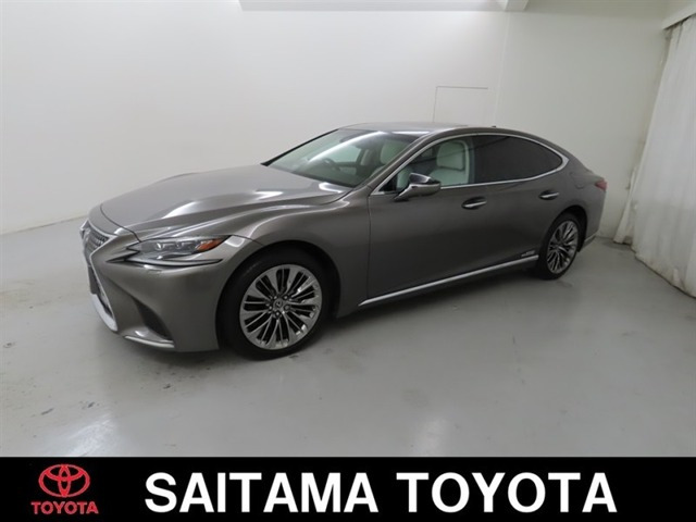 LS500h エグゼクティブ 4WD