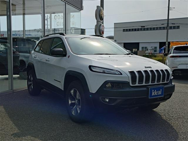 チェロキートレイルホーク 4WD
