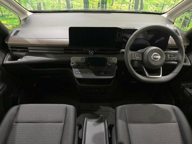 セレナ1.4 e-POWER ハイウェイスターV