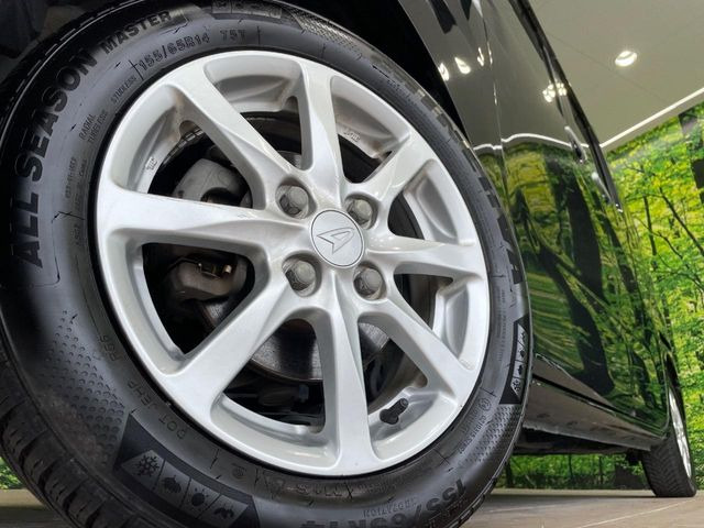 �y����14�C���`�A���~�z�C�[���z�O�ςɃ}�b�`���������A���~�z�C�[���𑕒����Ă���܂��B�e��ЊO�A���~�z�C�[����A�X�^�b�h���X�^�C�����戵�����Ă���܂��B���񂲑��k����������
