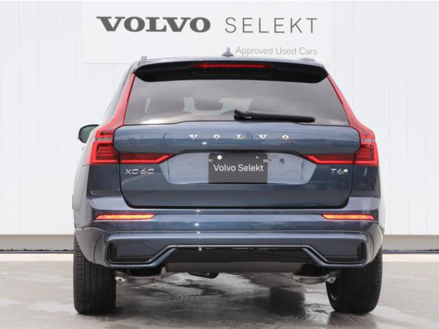 XC60ウルトラ T6 AWD プラグイン ハイブリッド 4WD