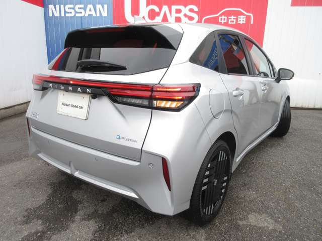 ノートオーラ1.2 G レザーエディション