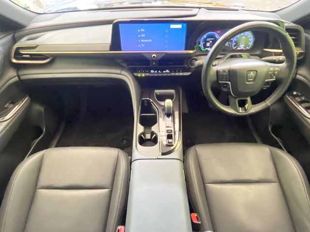 クラウンスポーツ2.5 Z E-Four 4WD