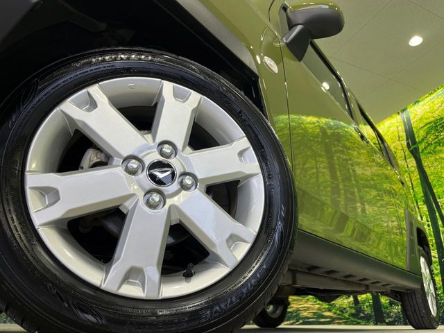 �y����15�C���`�A���~�z�C�[���z�O�ςɃ}�b�`���������A���~�z�C�[���𑕒����Ă���܂��B�e��ЊO�A���~�z�C�[����A�X�^�b�h���X�^�C�����戵�����Ă���܂��B���񂲑��k����������