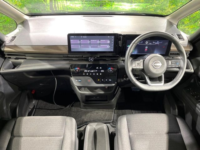 セレナ1.4 e-POWER ハイウェイスターV