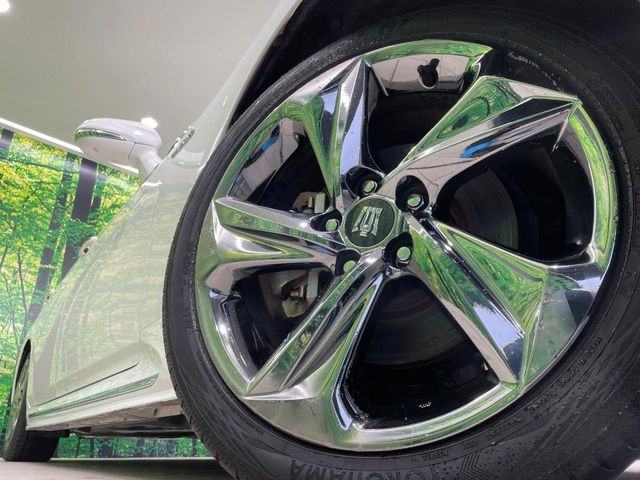 �y����18�C���`�A���~�z�C�[���z�O�ςɃ}�b�`���������A���~�z�C�[���𑕒����Ă���܂��B�e��ЊO�A���~�z�C�[����A�X�^�b�h���X�^�C�����戵�����Ă���܂��B���񂲑��k����������