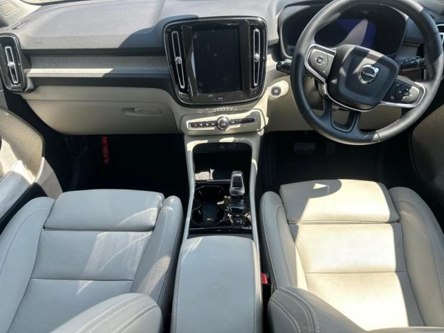 XC40アルティメット B4 AWD 4WD