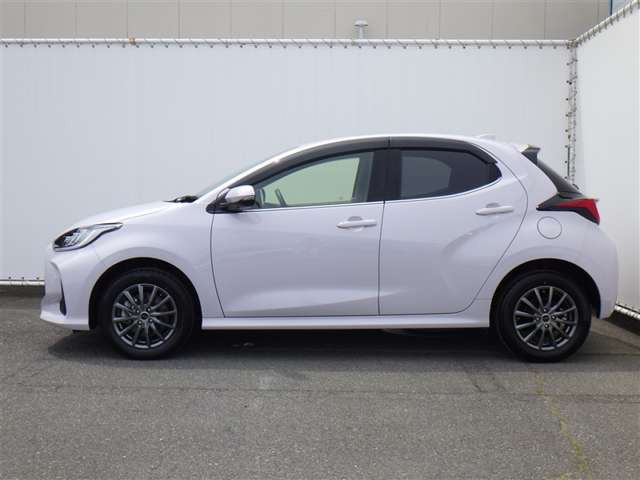 ヤリス1.5 ハイブリッド Z E-Four 4WD