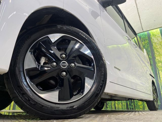 �y����14�C���`�A���~�z�C�[���z�O�ςɃ}�b�`���������A���~�z�C�[���𑕒����Ă���܂��B�e��ЊO�A���~�z�C�[����A�X�^�b�h���X�^�C�����戵�����Ă���܂��B���񂲑��k������