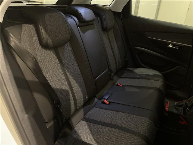 3008ブルーHDi スペシャルエディション