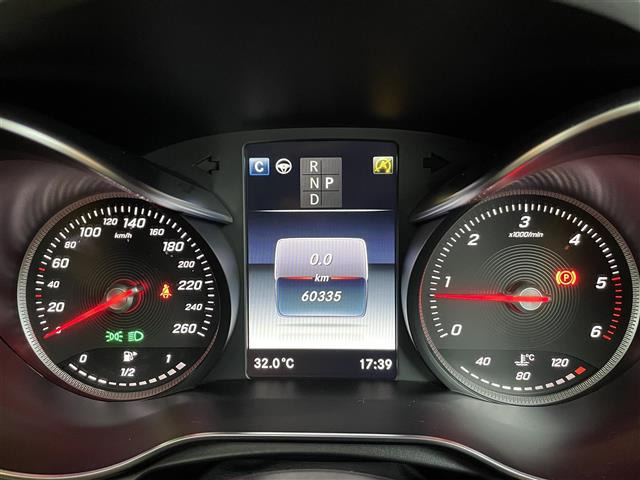 GLCクーペ220d 4マチック スポーツ 本革仕様 4WD