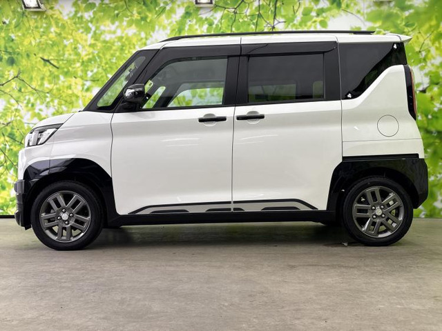 デリカミニT プレミアム 4WD