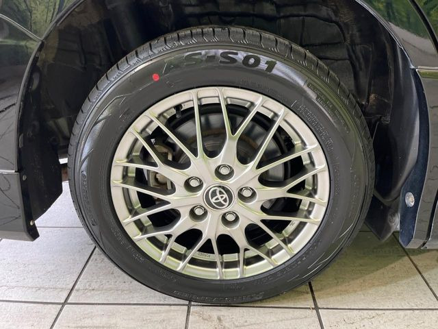 �y����16�C���`�A���~�z�C�[���z�O�ςɃ}�b�`���������A���~�z�C�[���𑕒����Ă���܂��B�e��ЊO�A���~�z�C�[����A�X�^�b�h���X�^�C�����戵�����Ă���܂��B���񂲑��k����������
