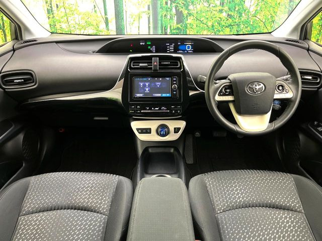 プリウス1.8 S セーフティ プラス