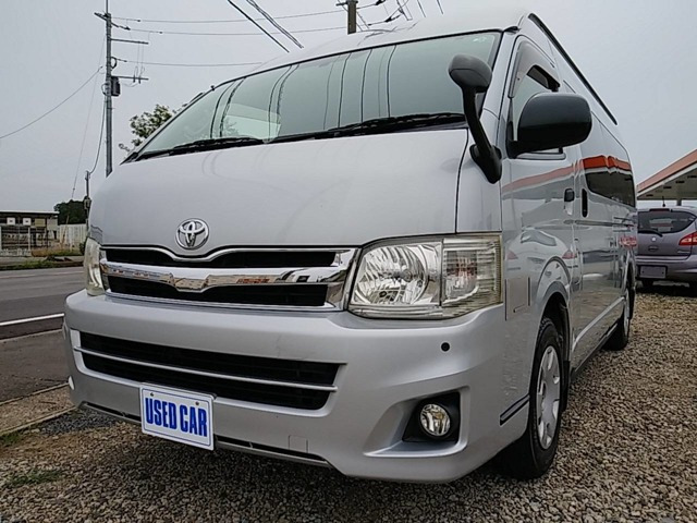 ハイエースバン