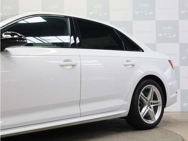 A42.0 TFSI クワトロ スポーツ Sラインパッケージ 4WD