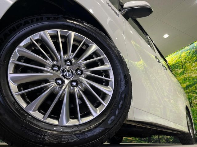�y����17�C���`�A���~�z�C�[���z�O�ςɃ}�b�`���������A���~�z�C�[���𑕒����Ă���܂��B�e��ЊO�A���~�z�C�[����A�X�^�b�h���X�^�C�����戵�����Ă���܂��B���񂲑��k����������