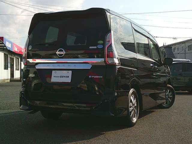 セレナ1.2 e-POWER ハイウェイスター