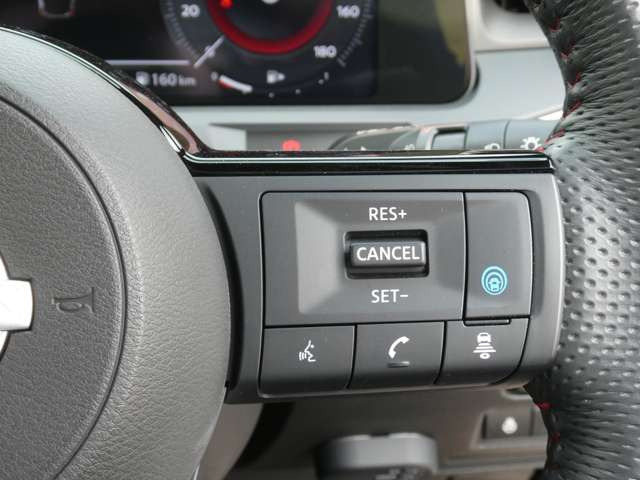 ノートオーラ1.2 NISMO チューンド e-POWER 4WD