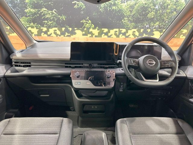 セレナ1.4 e-POWER ハイウェイスターV