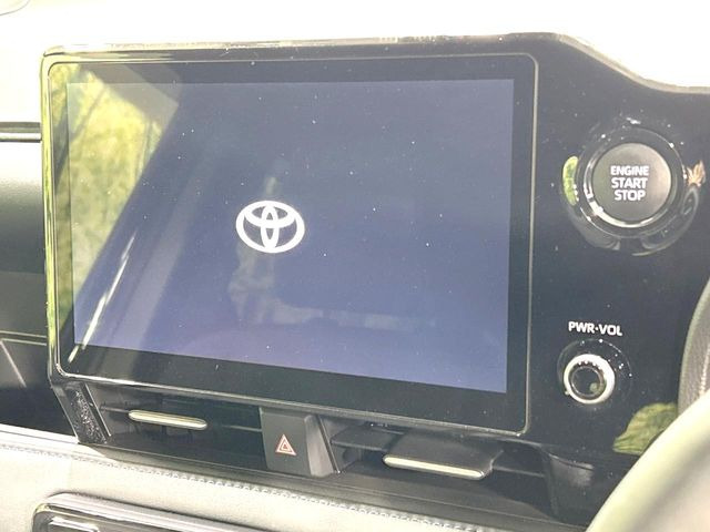 �y10.5�C���` �f�B�X�v���C�I�[�f�B�IPlus�z���ʂ̃f�B�X�v���C��AppleCarPlay��AndroidAuto�����p�\�B�傫�ȉ�ʂŃX�}�z�i�r�A�v���������p���������܂���