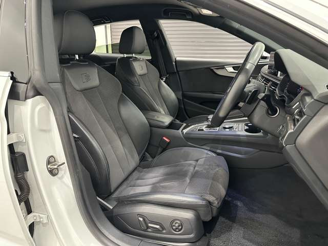 S5スポーツバック3.0 4WD