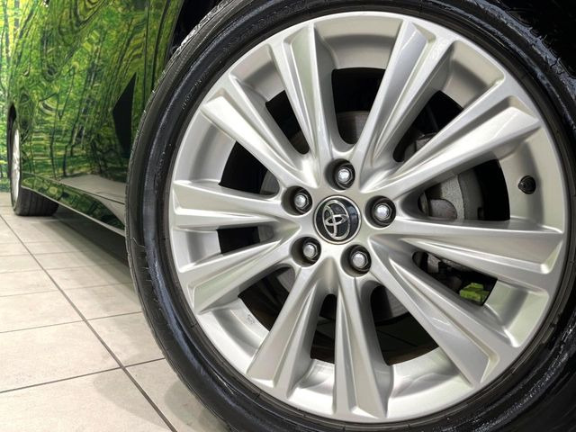 �y����18�C���`�A���~�z�C�[���z�O�ςɃ}�b�`���������A���~�z�C�[���𑕒����Ă���܂��B�e��ЊO�A���~�z�C�[����A�X�^�b�h���X�^�C�����戵�����Ă���܂��B���񂲑��k����������