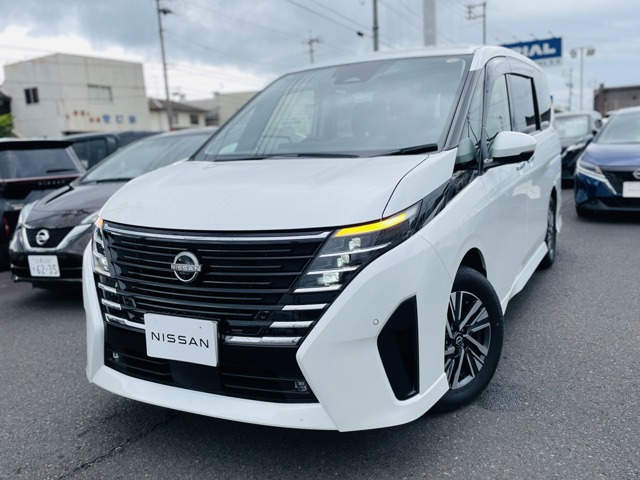 セレナ1.4 e-POWER ハイウェイスターV