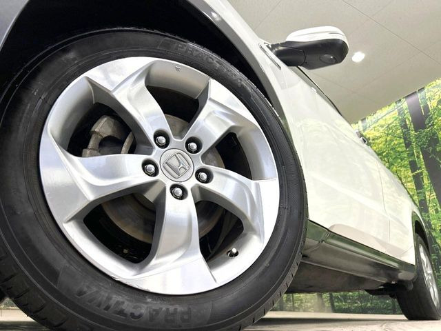 �y����17�C���`�A���~�z�C�[���z�O�ςɃ}�b�`���������A���~�z�C�[���𑕒����Ă���܂��B�e��ЊO�A���~�z�C�[����A�X�^�b�h���X�^�C�����戵�����Ă���܂��B���񂲑��k����������