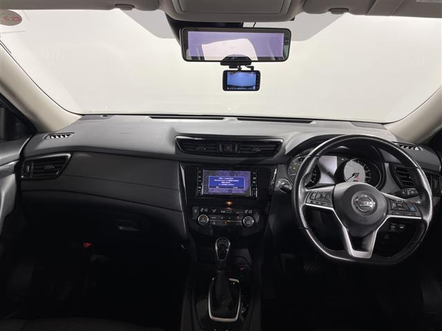 エクストレイル2.0 20Xi