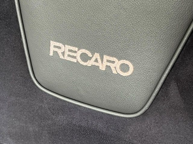 �yRECARO���V�[�g�z�l�ԍH�w�Ɋ�Â����ʈ����z�ɂ���č��ւ̕��S�Ⓑ���ԉ^�]���̔�J�������y������ڂŃ��J���Ƃ킩��X�|�[�e�B�ȃ��b�N�X�������ł��B