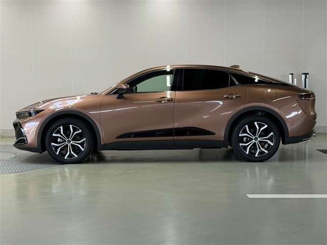 クラウンクロスオーバー2.5 G E-Four 4WD