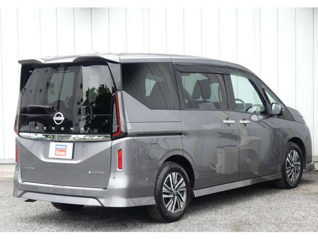 セレナ1.4 e-POWER ルキシオン
