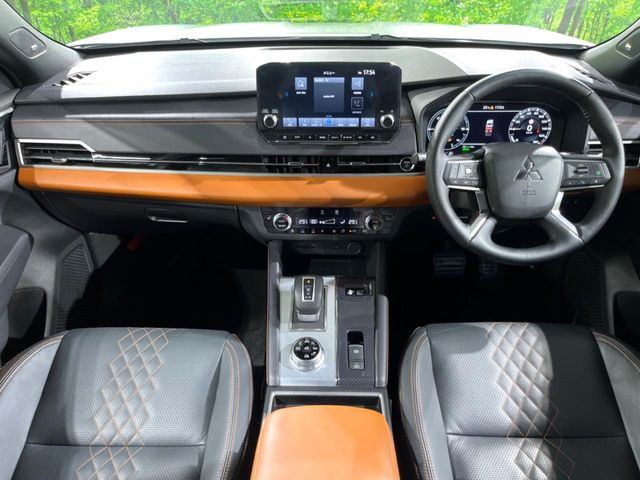 アウトランダーPHEV 2.4 P 4WD