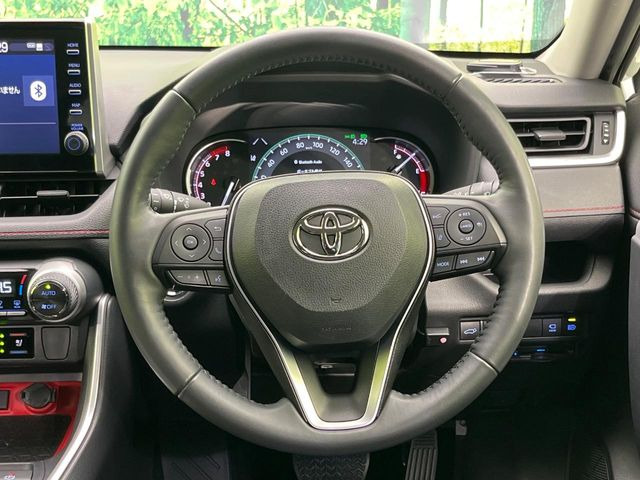 【ステアリングスイッチ】運転中、前方から目線をそらすことなく、オーディオ等の操作が可能な便利機能!安心&快適なドライブを演出してくれます♪