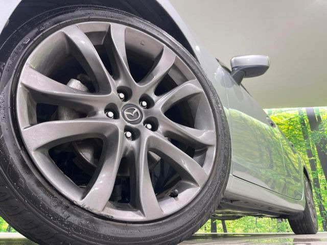 �y����19�C���`�A���~�z�C�[���z�O�ςɃ}�b�`���������A���~�z�C�[���𑕒����Ă���܂��B�e��ЊO�A���~�z�C�[����A�X�^�b�h���X�^�C�����戵�����Ă���܂��B���񂲑��k����������