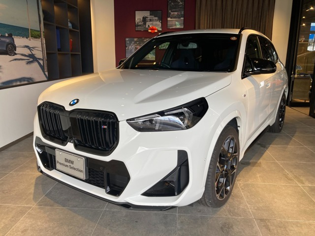 X1M35i xドライブ DCT 4WD