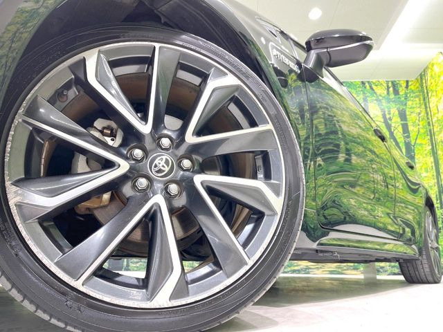�y����18�C���`�A���~�z�C�[���z�O�ςɃ}�b�`���������A���~�z�C�[���𑕒����Ă���܂��B�e��ЊO�A���~�z�C�[����A�X�^�b�h���X�^�C�����戵�����Ă���܂��B���񂲑��k����������