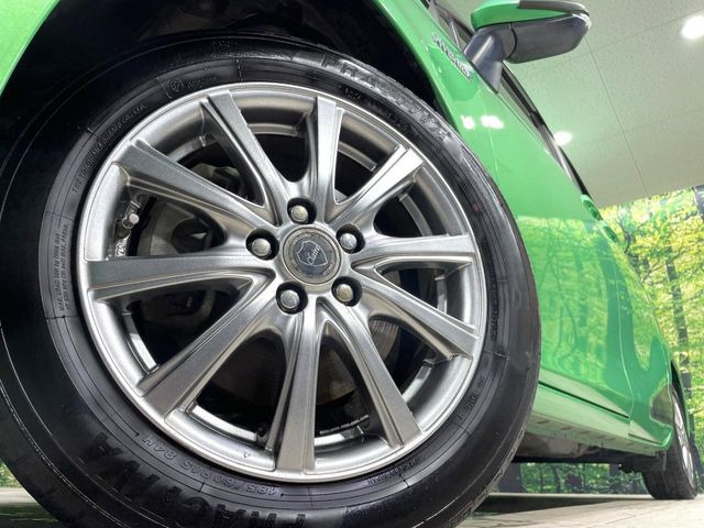 �y15�C���`�A���~�z�C�[���z�O�ςɃ}�b�`�����A���~�z�C�[���𑕒����Ă���܂��B�e��A���~�z�C�[����A�X�^�b�h���X�^�C�����戵�����Ă���܂��B���񂲑��k����������