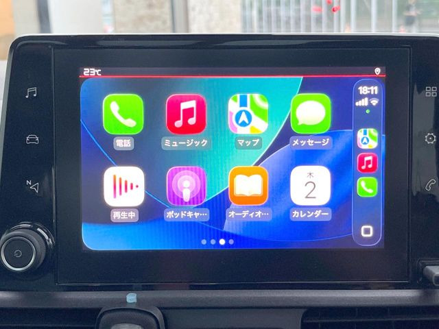 ��Apple Car Play:�X�}�z�Ƃ̗L���ڑ��ŁA�i�r�E�I�[�f�B�I�Đ��ȂǃX�}�z�̃A�v���@�\����ʂł��g����֗��@�\�ł�!