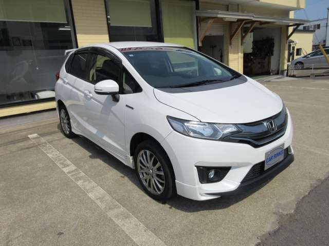 フィット1.5 ハイブリッド Sパッケージ 4WD