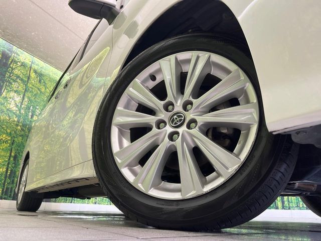�y����18�C���`�A���~�z�C�[���z�O�ςɃ}�b�`���������A���~�z�C�[���𑕒����Ă���܂��B�e��ЊO�A���~�z�C�[����A�X�^�b�h���X�^�C�����戵�����Ă���܂��B���񂲑��k����������