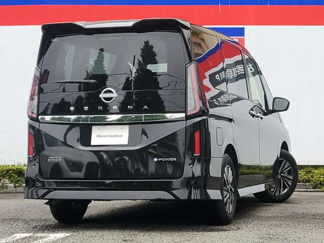 セレナ1.4 e-POWER ハイウェイスターV