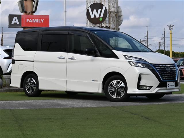 セレナ1.2 e-POWER ハイウェイスターV