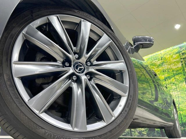 �y����19�C���`�A���~�z�C�[���z�O�ςɃ}�b�`���������A���~�z�C�[���𑕒����Ă���܂��B�e��ЊO�A���~�z�C�[����A�X�^�b�h���X�^�C�����戵�����Ă���܂��B���񂲑��k����������
