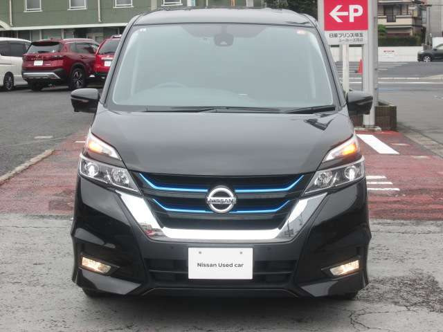 セレナ1.2 e-POWER ハイウェイスターV