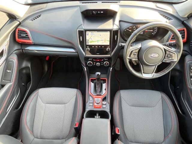 フォレスター2.0 エックスブレイク 4WD
