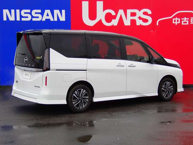 セレナ1.4 e-POWER ハイウェイスターV